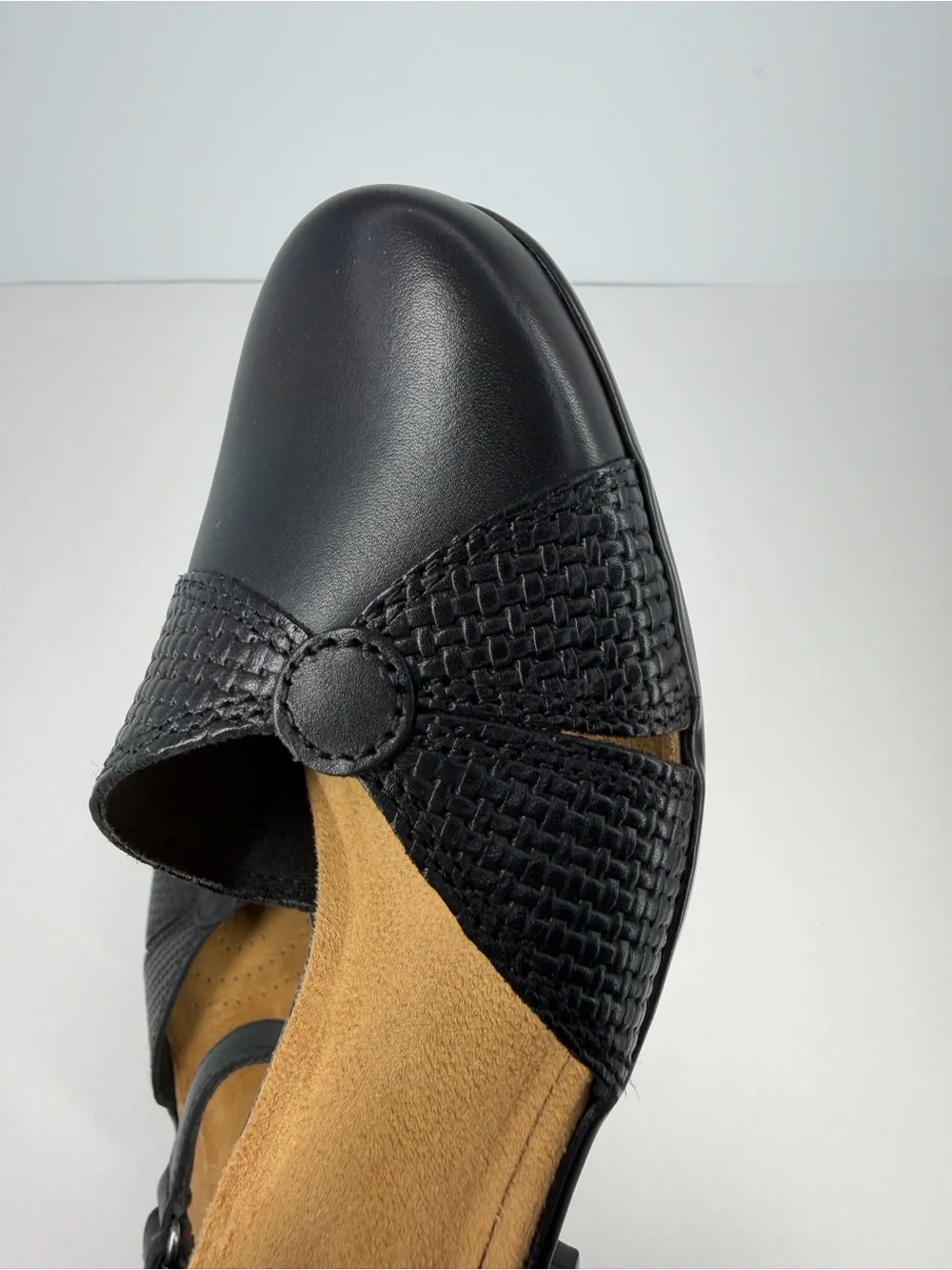 Clarks Emily Rae Pumps Black Leather Size 5M - Picture 12 of 16